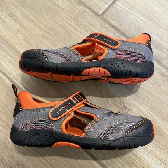 NWT Pediped Delmar Grey Sneakers - Picture 3 of 8